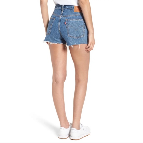 Levi’s Premium 501 Sport Tape Jean Shorts in Spectator Sport Medium Wash NEW - Picture 4 of 9